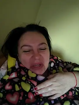 EmmaEmmy40 online show from May 14, 2026, 3:14 am