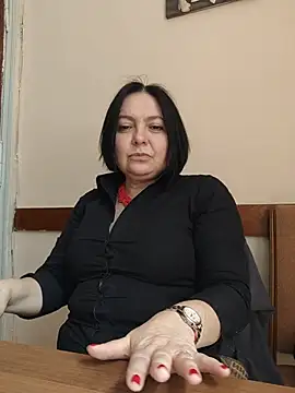 EmmaEmmy40 online show from May 15, 2026, 11:41 am