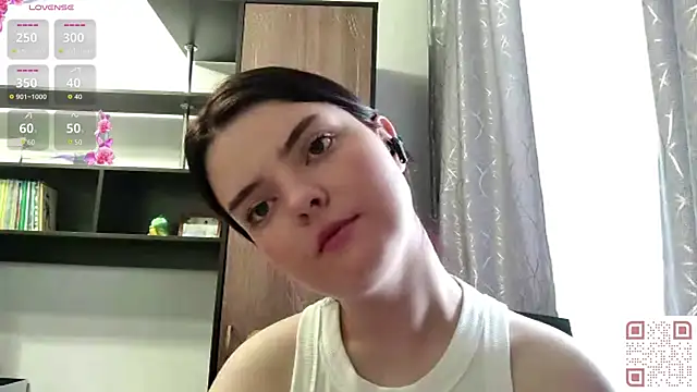 RebelDesiree online show from June 15, 2026, 6:13 am