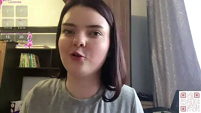 RebelDesiree online show from June 18, 2026, 6:12 am
