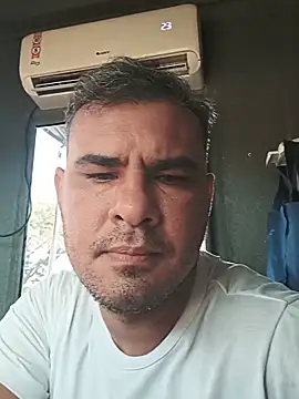 Snapshot of Helsink88 chatting on May 15, 2026, 11:30 am Helsink88 online show from May 15, 2026, 11:30 am