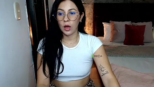 Snapshot of isa_cruzx chatting on July 2, 2026, 10:38 pm isa cruzx online show from July 2, 2026, 10:38 pm