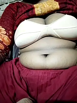 Snapshot of indian-couple9 chatting on May 30, 2026, 4:52 am indian-couple9 online show from May 30, 2026, 4:52 am