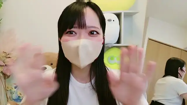 HIKARI o0 online show from May 9, 2026, 2:48 am