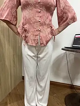 Snapshot of cherry_by chatting on June 7, 2026, 3:17 pm cherry by online show from June 7, 2026, 3:17 pm