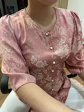 Snapshot of cherry_by chatting on May 8, 2026, 2:10 pm cherry by online show from May 8, 2026, 2:10 pm