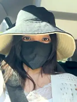 Naomi 8899 online show from May 5, 2026, 8:17 am