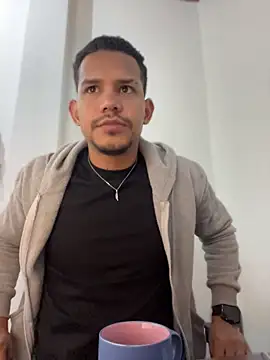 Snapshot of angel_silva_ chatting on July 5, 2026, 2:46 pm angel silva online show from July 5, 2026, 2:46 pm