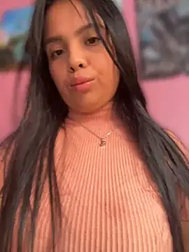 Snapshot of Hanna_Beauty chatting on July 4, 2026, 5:39 pm Hanna Beauty online show from July 4, 2026, 5:39 pm