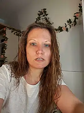 Snapshot of Candy_Cougar chatting on May 23, 2026, 6:45 am Candy Cougar online show from May 23, 2026, 6:45 am
