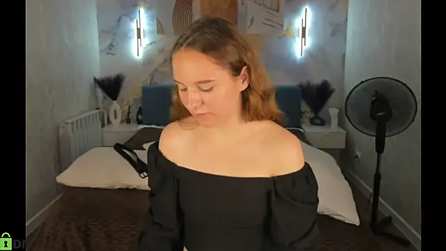 Snapshot of Vicki_Milles chatting on June 25, 2026, 8:52 am Vicki Milles online show from June 25, 2026, 8:52 am