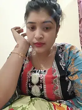 Snapshot of Joya-02 chatting on May 9, 2026, 8:56 pm Joya-02 online show from May 9, 2026, 8:56 pm