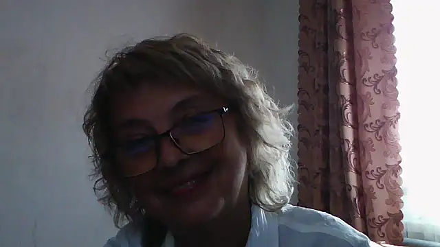 ElizabethGorden online show from July 18, 2026, 6:44 am