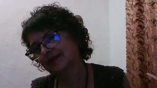 ElizabethGorden online show from May 21, 2026, 5:43 pm