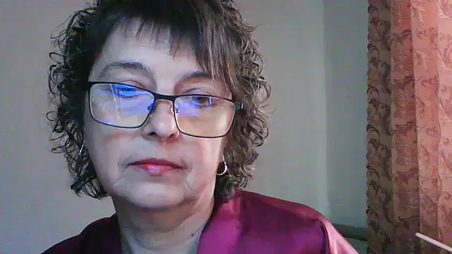 ElizabethGorden online show from May 24, 2026, 3:39 am