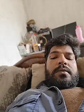 smallIdick 69 online show from May 19, 2026, 5:36 am