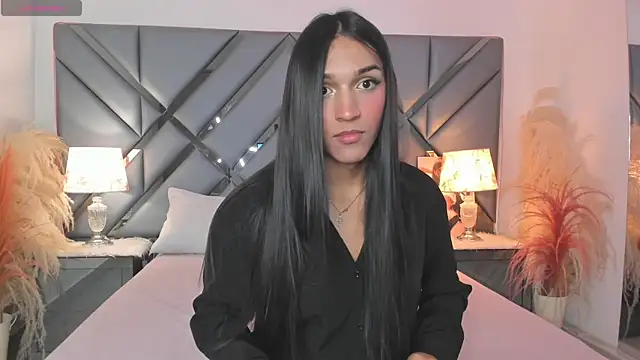 Snapshot of MadisonHerrera chatting on June 17, 2026, 5:45 pm MadisonHerrera online show from June 17, 2026, 5:45 pm