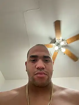 Snapshot of Carr97 chatting on July 10, 2026, 8:42 pm Carr97 online show from July 10, 2026, 8:42 pm