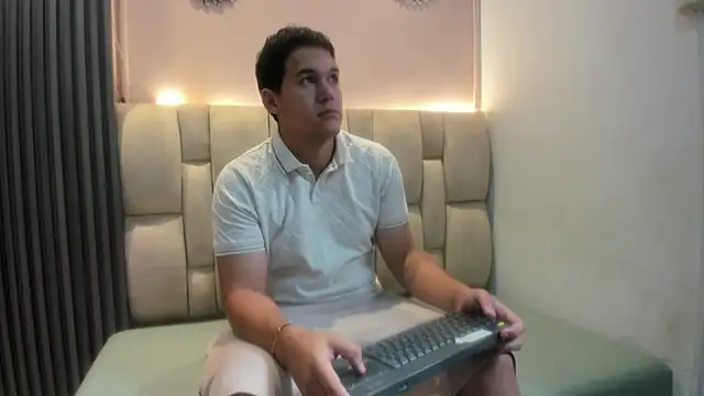 Snapshot of jacob_schneider chatting on June 12, 2026, 1:20 pm jacob schneider online show from June 12, 2026, 1:20 pm