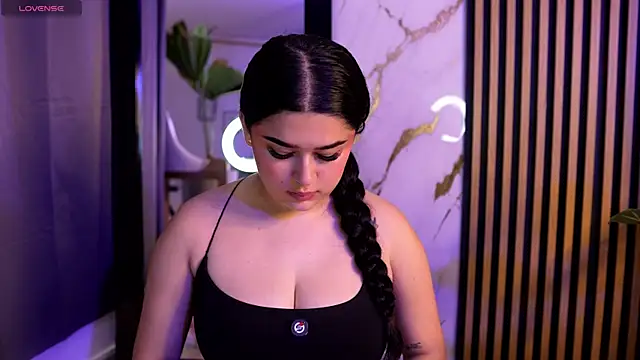 Snapshot of ariadna_milano_ chatting on July 10, 2026, 1:22 pm ariadna milano online show from July 10, 2026, 1:22 pm