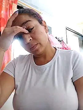 Snapshot of Tumilf chatting on June 8, 2026, 7:47 pm Tumilf online show from June 8, 2026, 7:47 pm
