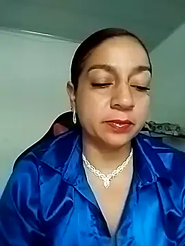 Snapshot of Tumilf chatting on June 4, 2026, 4:33 pm Tumilf online show from June 4, 2026, 4:33 pm