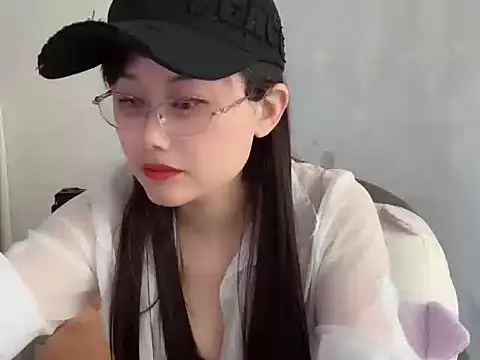 Naomi Z online show from May 9, 2026, 10:57 pm