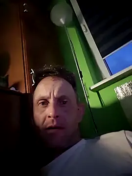 Marcin43w online show from May 14, 2026, 7:33 pm