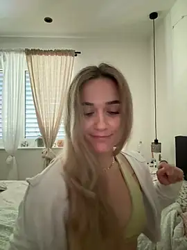 Snapshot of LillyStarr chatting on June 27, 2026, 7:58 am LillyStarr online show from June 27, 2026, 7:58 am