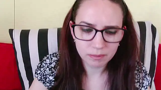 EmilyHotAngel online show from June 24, 2026, 2:26 pm