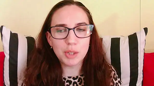 EmilyHotAngel online show from June 10, 2026, 1:12 pm
