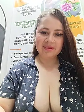 Snapshot of VANESSA__28 chatting on June 9, 2026, 4:08 pm VANESSA 28 online show from June 9, 2026, 4:08 pm
