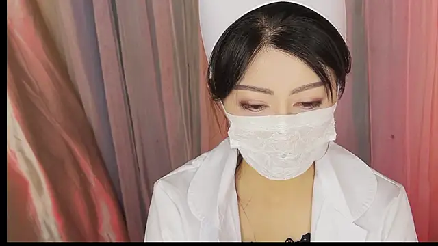 honeypeach666 online show from May 22, 2026, 12:47 pm