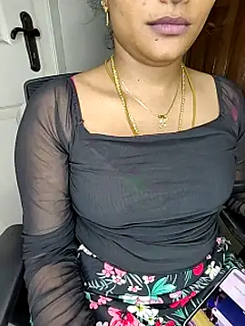 Tamil  Thara003 online show from June 21, 2026, 6:25 pm