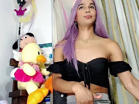 lilith-12 online show from May 22, 2026, 1:36 am