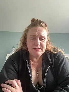 Kellilyn10 online show from June 26, 2026, 5:19 pm