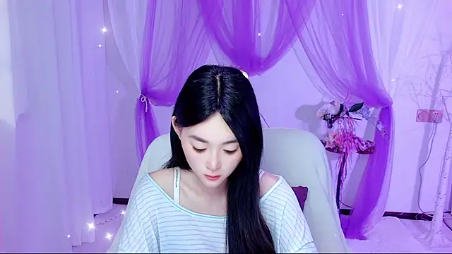 Snapshot of Tili_Lucky chatting on July 6, 2026, 1:01 am Tili Lucky online show from July 6, 2026, 1:01 am