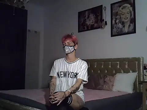 shyskinnynina online show from May 13, 2026, 10:00 am