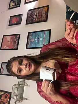 Snapshot of Leena_singh chatting on June 23, 2026, 5:44 pm Leena singh online show from June 23, 2026, 5:44 pm