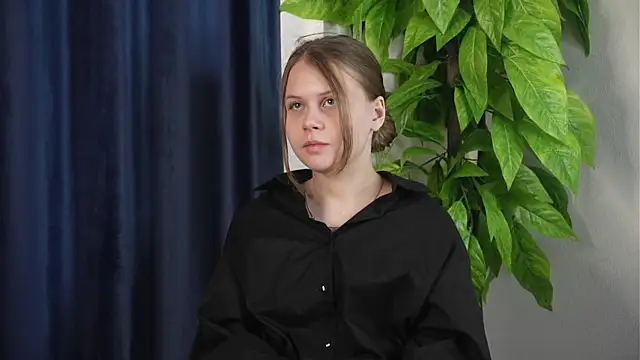 Snapshot of KarleenMcshaw chatting on May 11, 2026, 11:11 am KarleenMcshaw online show from May 11, 2026, 11:11 am