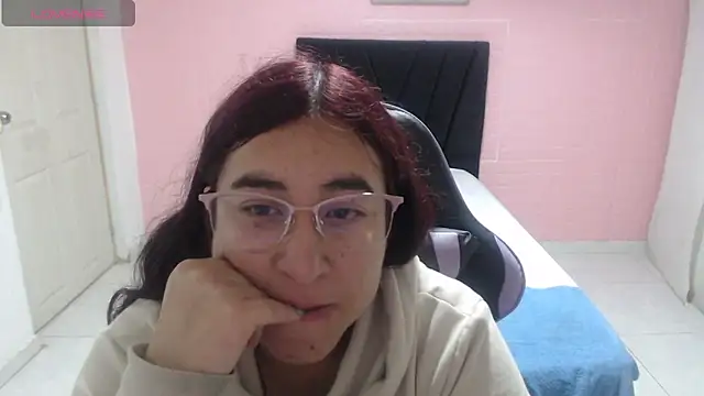 Snapshot of celeste16092020 chatting on June 4, 2026, 1:38 pm celeste16092020 online show from June 4, 2026, 1:38 pm