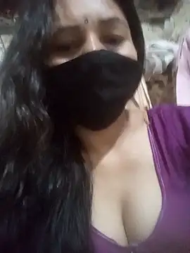 Snapshot of Komal_Bhabhi4u chatting on May 18, 2026, 1:27 pm Komal Bhabhi4u online show from May 18, 2026, 1:27 pm