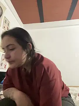 LiaxxKarla online show from May 14, 2026, 3:25 am