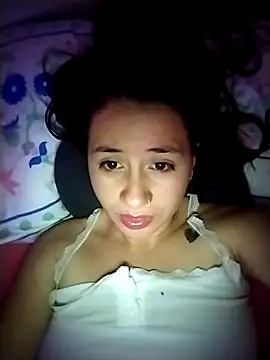 Snapshot of Annie_loveer chatting on June 25, 2026, 4:54 am Annie loveer online show from June 25, 2026, 4:54 am