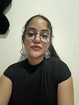 Snapshot of saharariderr chatting on May 16, 2026, 2:10 am saharariderr online show from May 16, 2026, 2:10 am