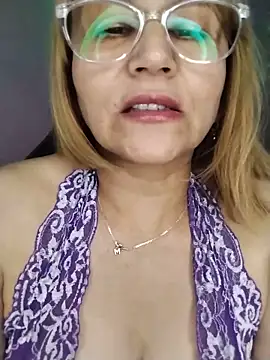 Snapshot of vitaminafranccesca chatting on June 5, 2026, 2:27 am vitaminafranccesca online show from June 5, 2026, 2:27 am
