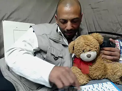 Camodick online show from May 27, 2026, 1:57 am