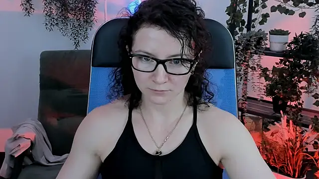 Snapshot of AureliaGleam chatting on May 14, 2026, 7:27 am AureliaGleam online show from May 14, 2026, 7:27 am