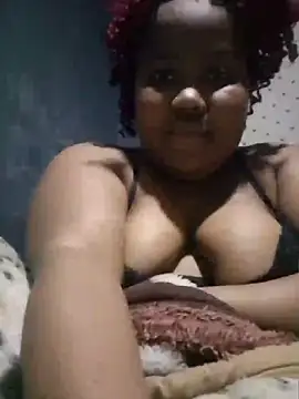 ChubbyMidgetxxx19 online show from May 13, 2026, 9:33 pm