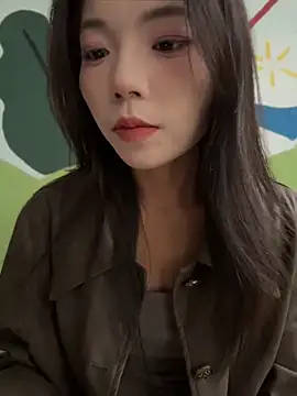 Snapshot of susu_kara chatting on May 18, 2026, 12:44 am susu kara online show from May 18, 2026, 12:44 am